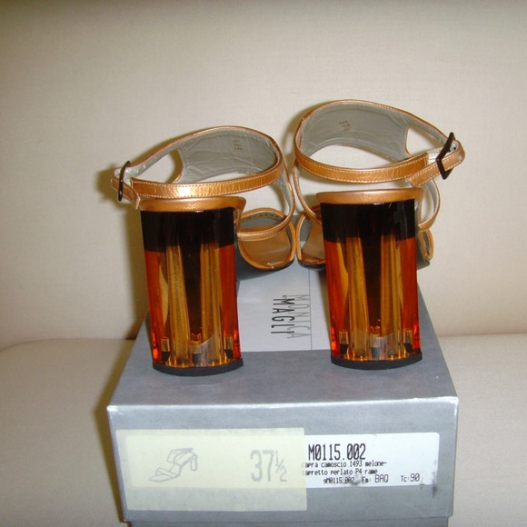 Monica by Magli Orange Metallic and Suede Strappy Heels 7.0 - Picture 9 of 14